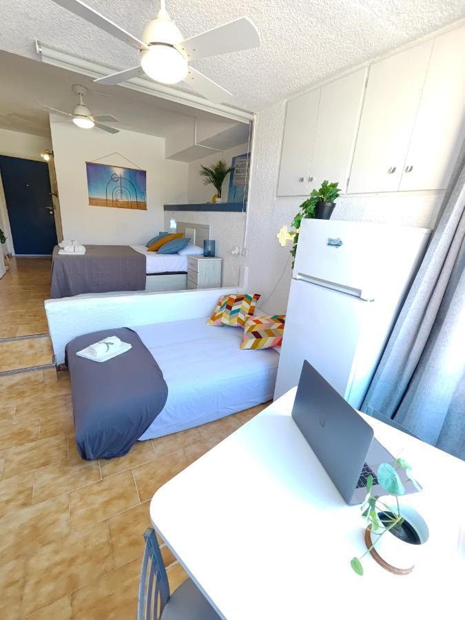 Renovado, Luminoso Y Confortable Loft Con Piscina Ла-Пинеда Экстерьер фото